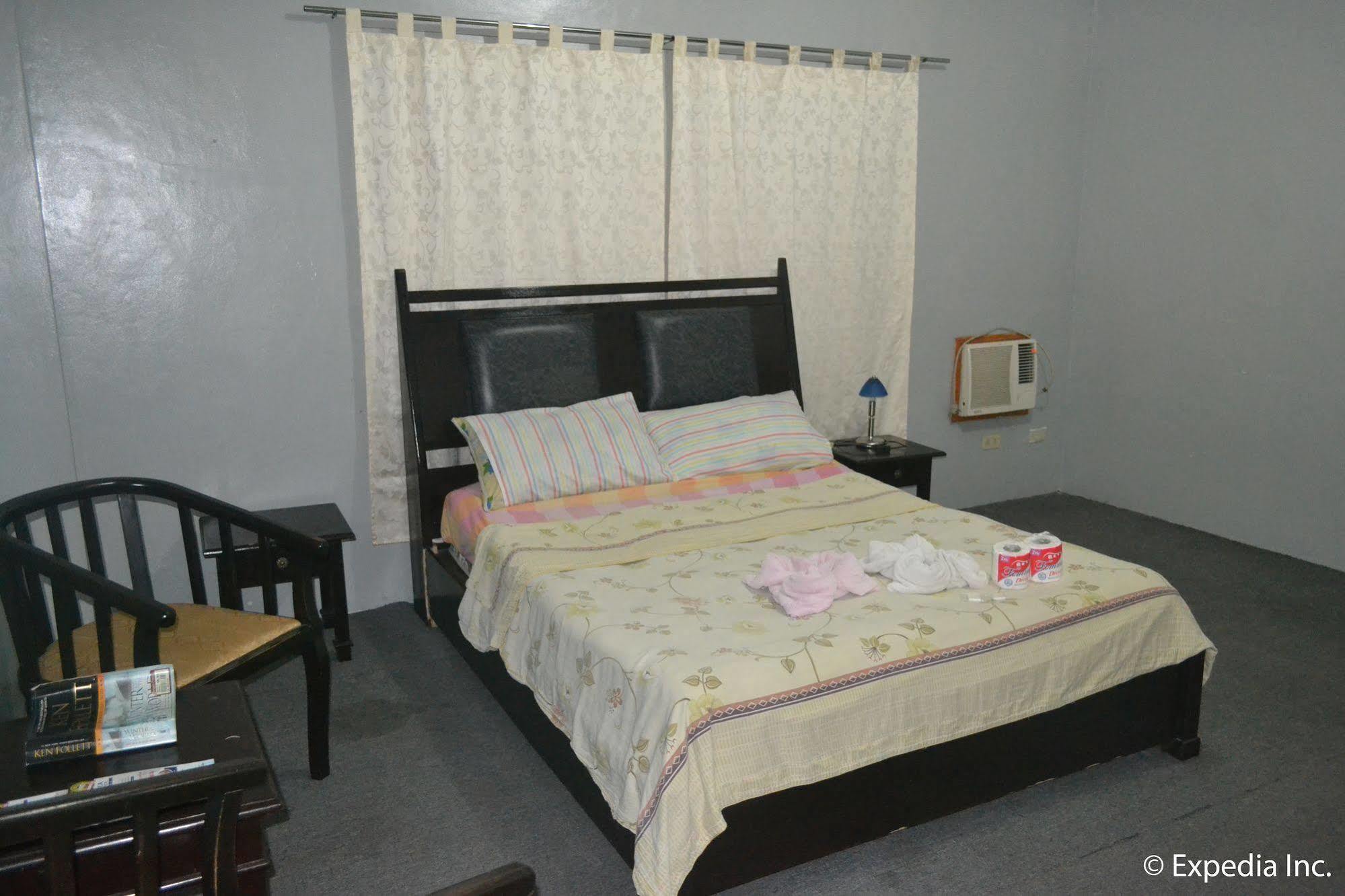 Red Tulip Hotel 安吉利斯 外观 照片